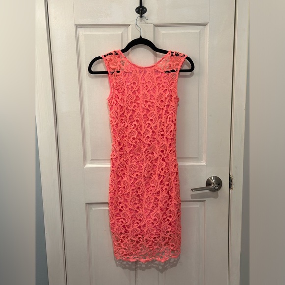 Neonét Dress by Sabo Skirt | Hot Pink Crochet Bodycon | Size US 4 - Picture 5 of 7